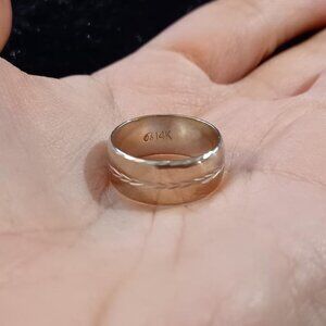 Vintage 14 Karat White Gold Wedding Ring